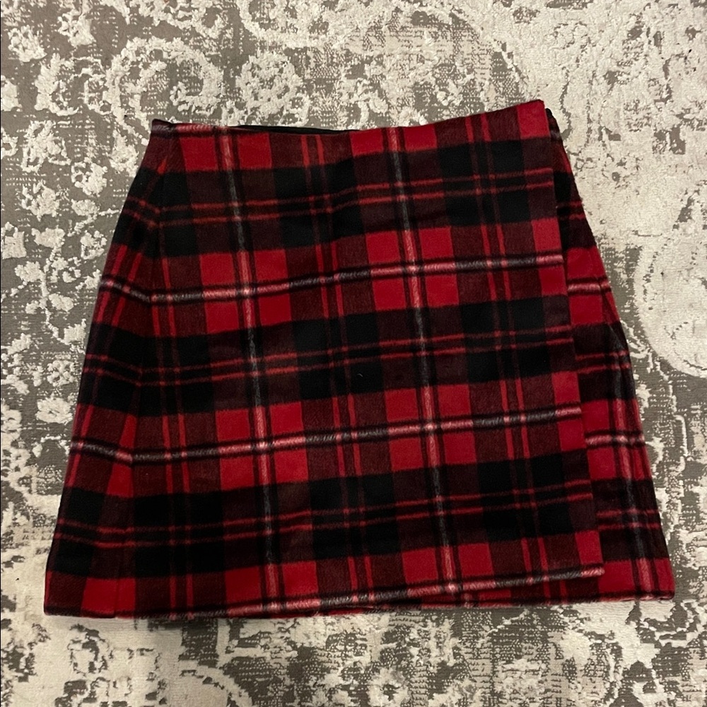 GAP Red and Black Plaid Mini Skirt